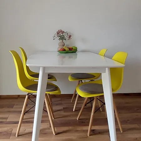 Apartament Vöröstorony