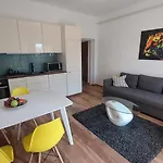 Voeroestorony Apartment *