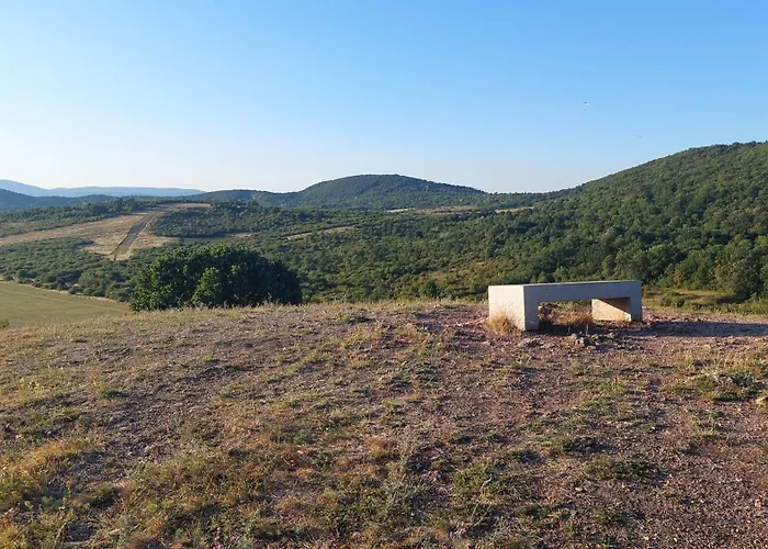 Voeroestorony Apartament Budapesta